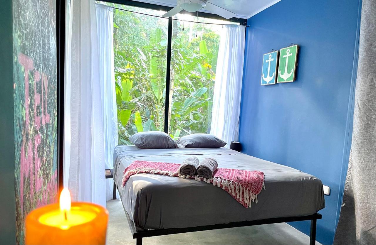 Villa Joeyshe- New Luxury Villa With Pool & Ac Puerto Viejo de Talamanca Eksteriør bilde